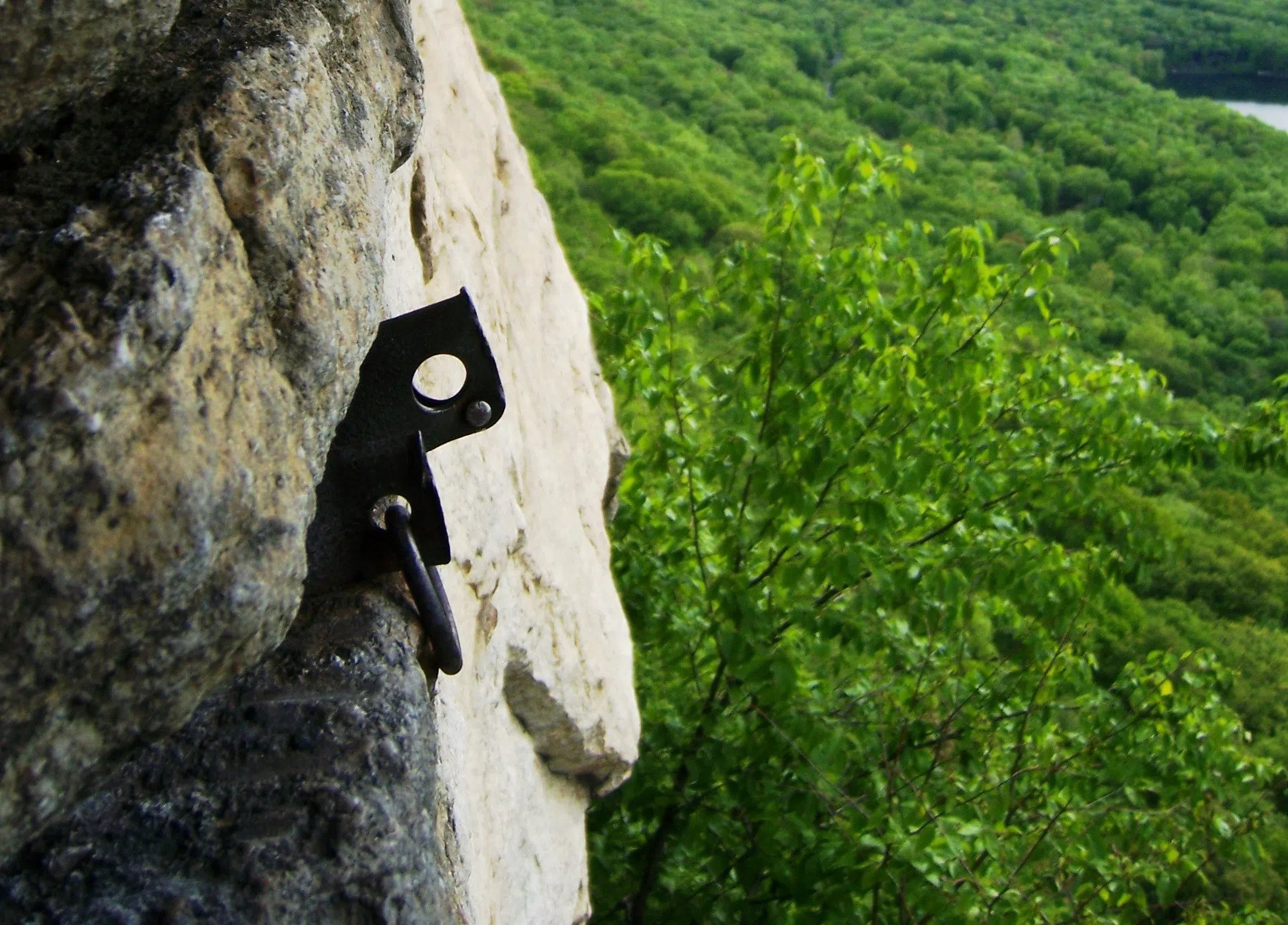 Climbing Pitons