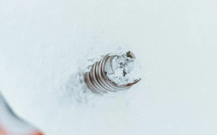 Alpine Climbing Ice Screws