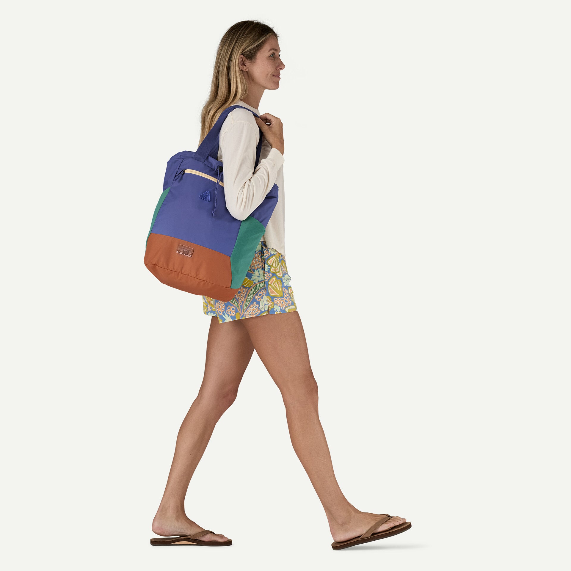 Terravia Tote Pack 24L