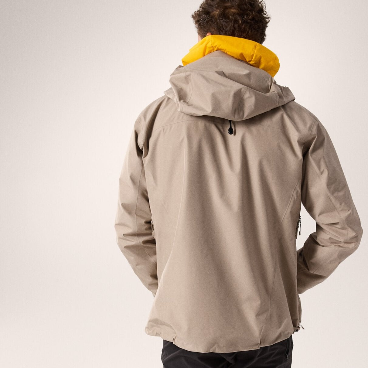 Men's Beta LT Jacket (Past Season)