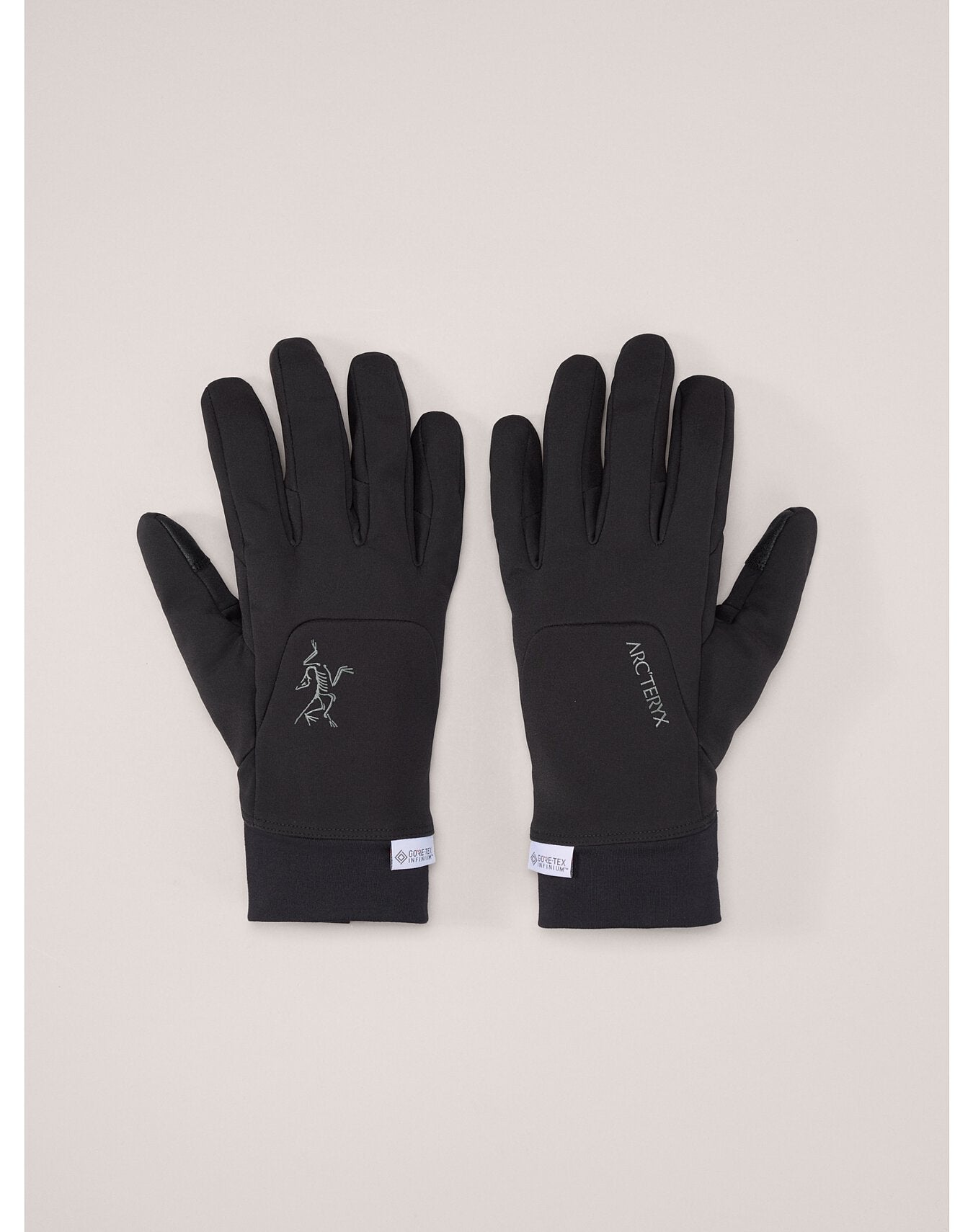 F23-X000007491-Venta-Glove-Black-Front.jpg