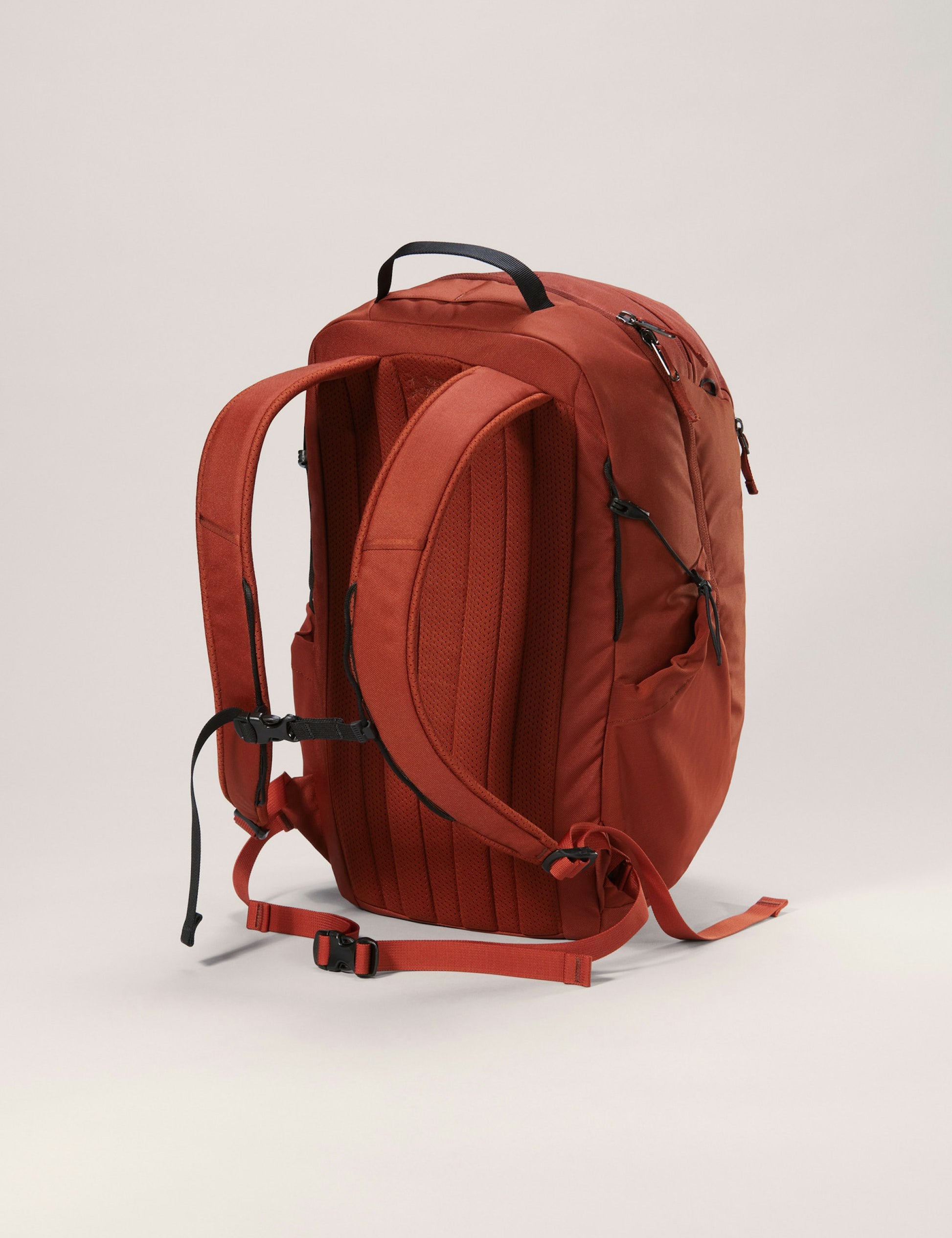 F24-X000006044-Mantis-26-Backpack-Sequoia-Back.jpg