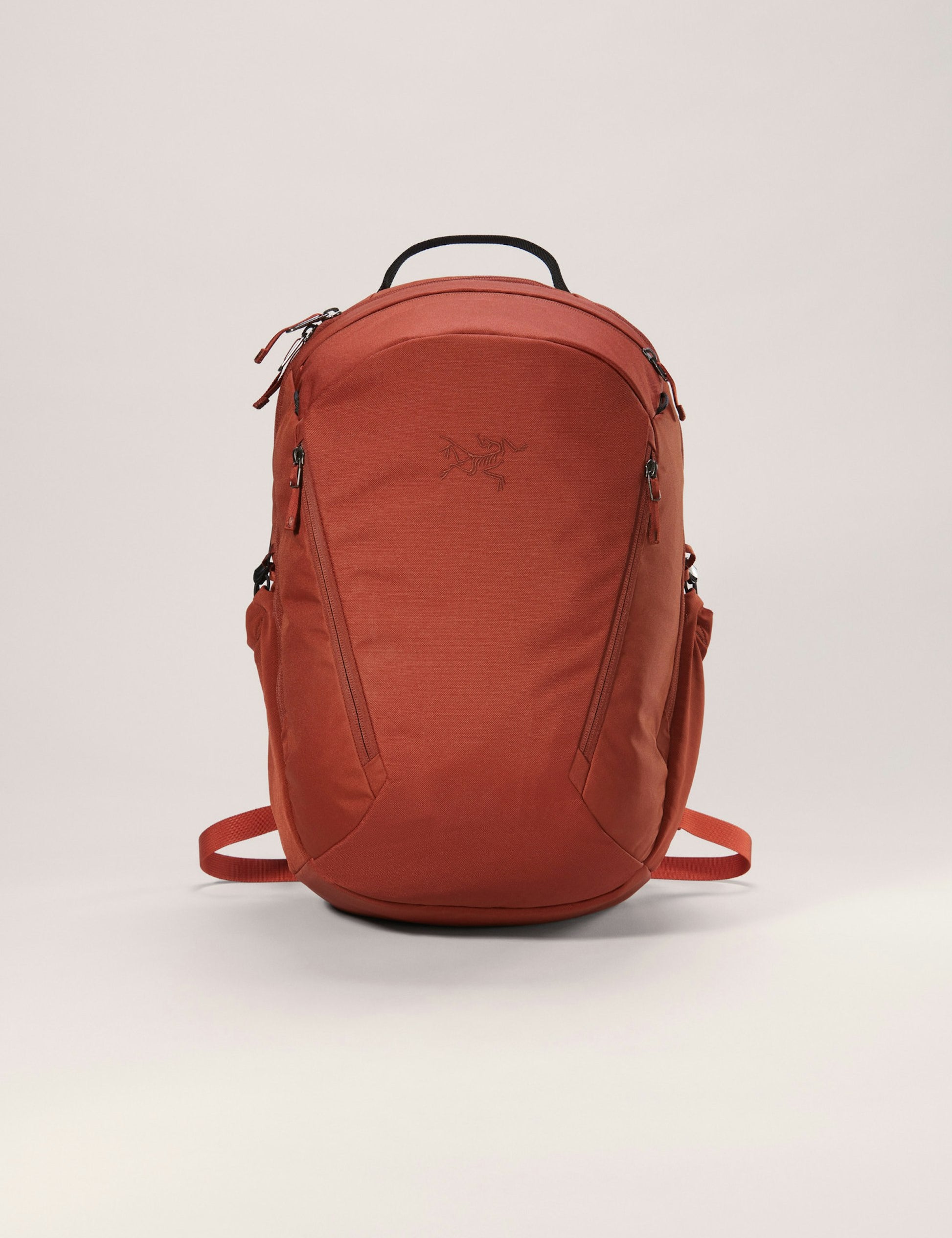 F24-X000006044-Mantis-26-Backpack-Sequoia-Front.jpg