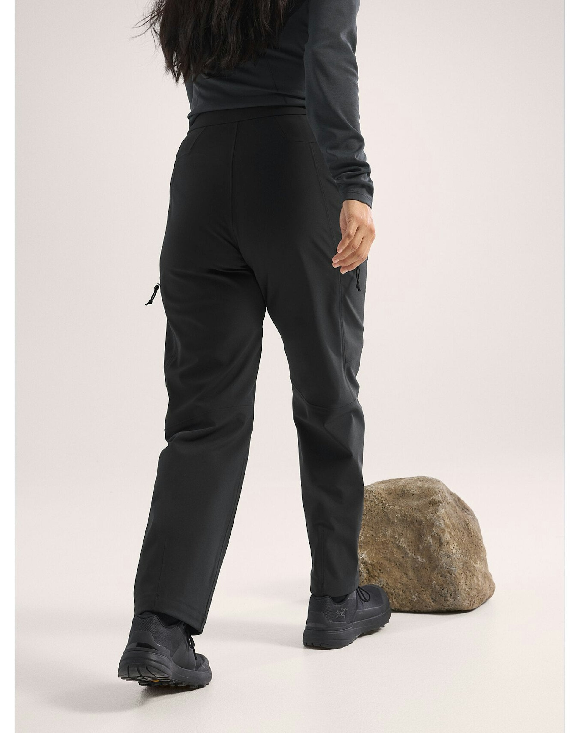 F24-X000008907-Gamma-MX-Straight-Leg-Pant-Black-Women-s-Back-View.jpg