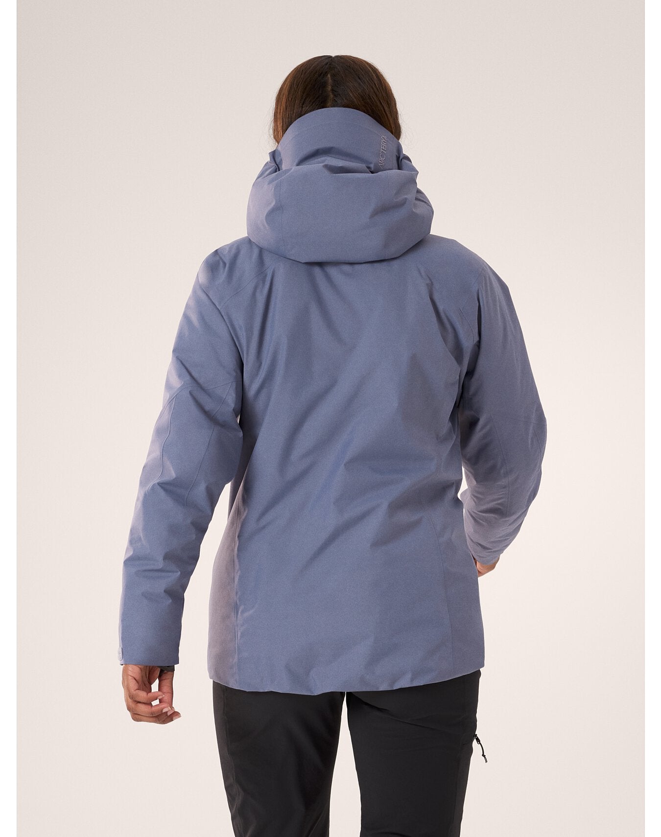 Women's Beta Insulated Jacket (Past Season)