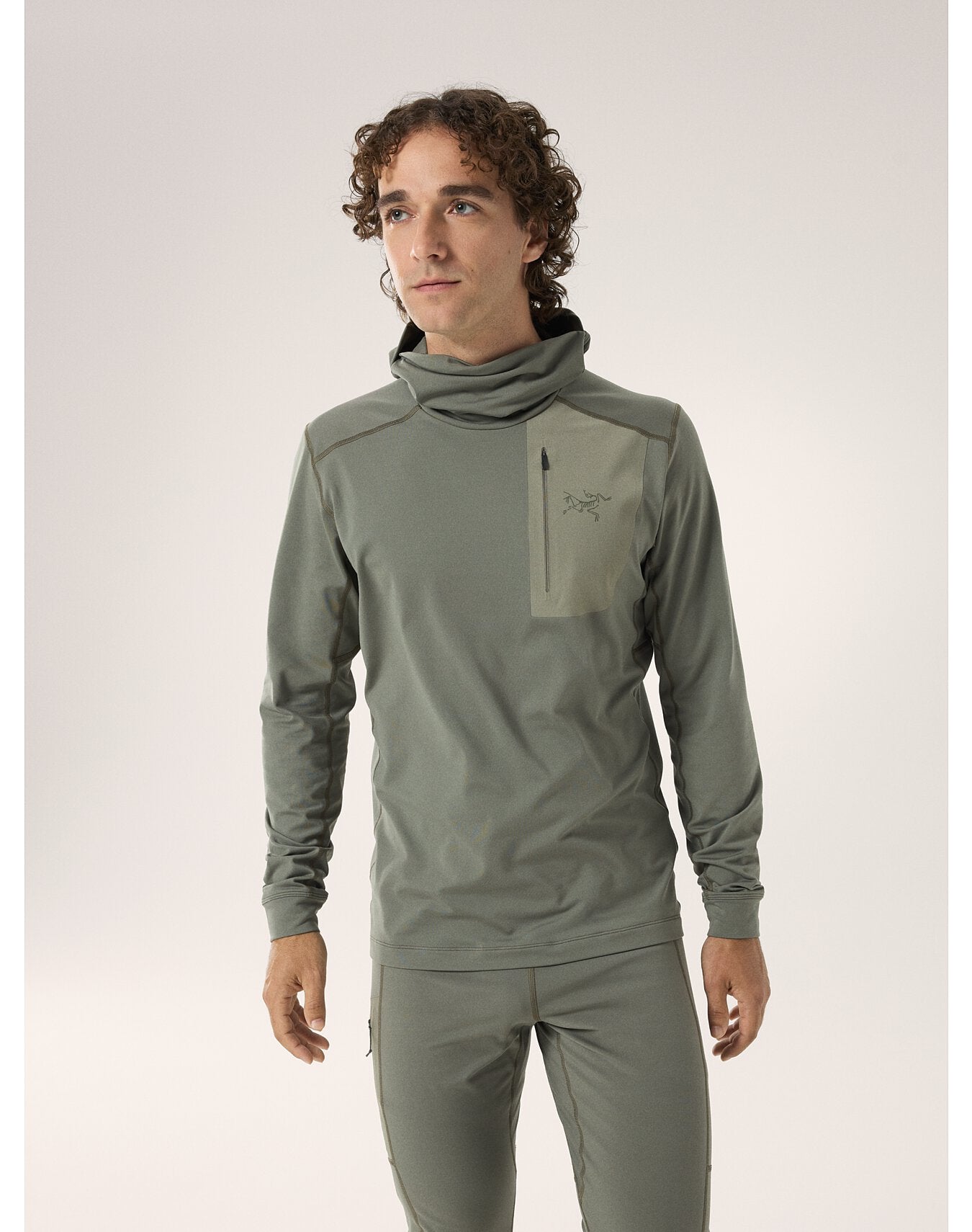 F24-X000009423-Rho-LT-Hoody-Forage-Front-View.jpg