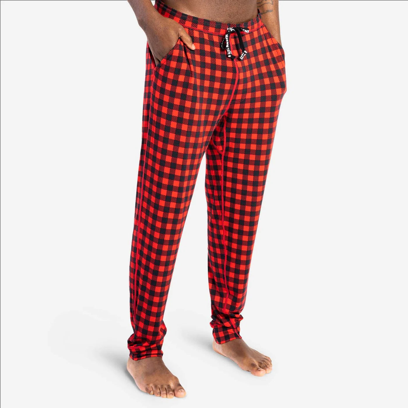 FW23-Sleepwear-Long-Buffalo-Check-Red-M611002-1164-Front_e1098887-52b7-4c42-abbb-b5b6c6ef7184.webp