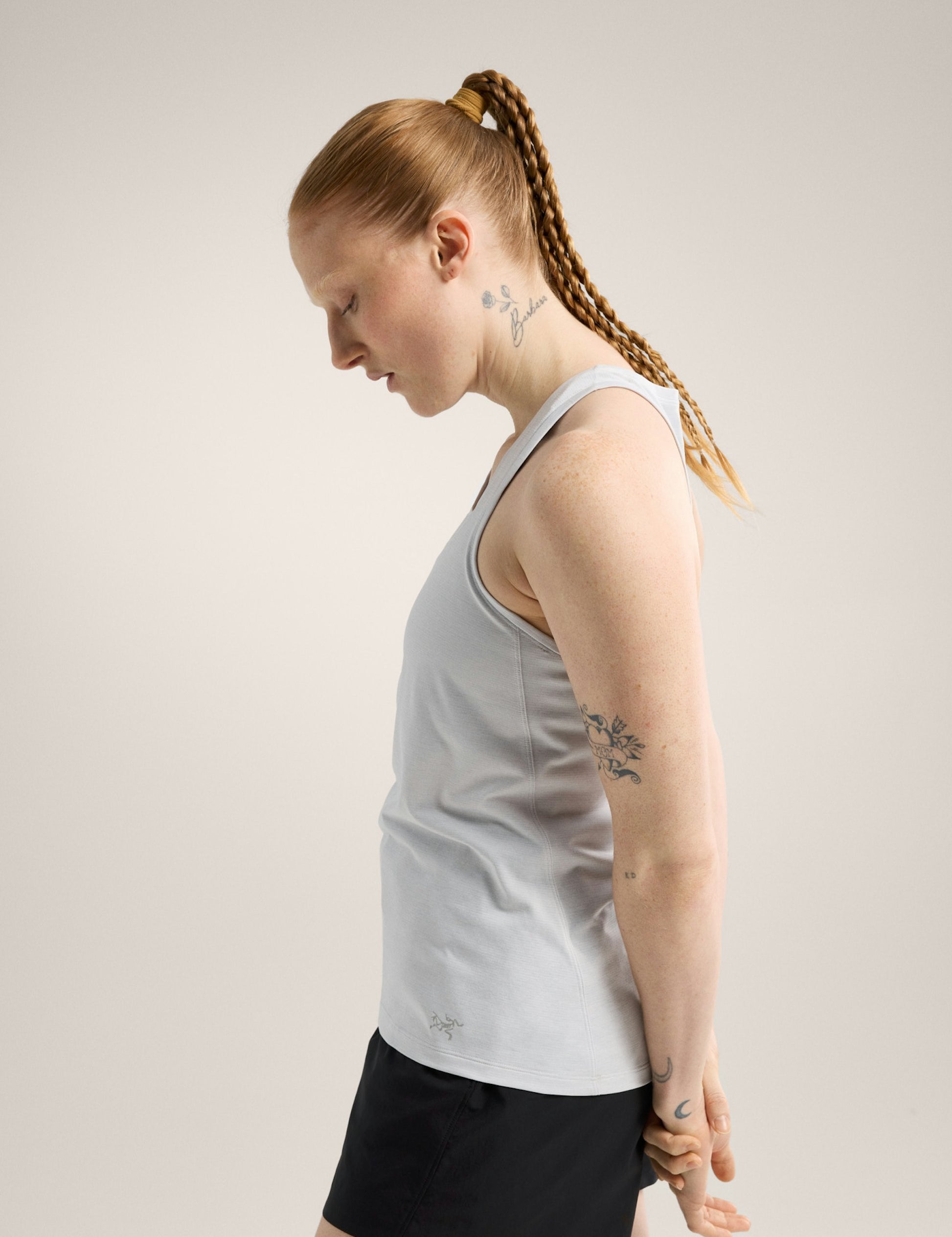 S24-X000007199-Taema-Tank-Atmos-Heather-Women-s-Side-View.jpg