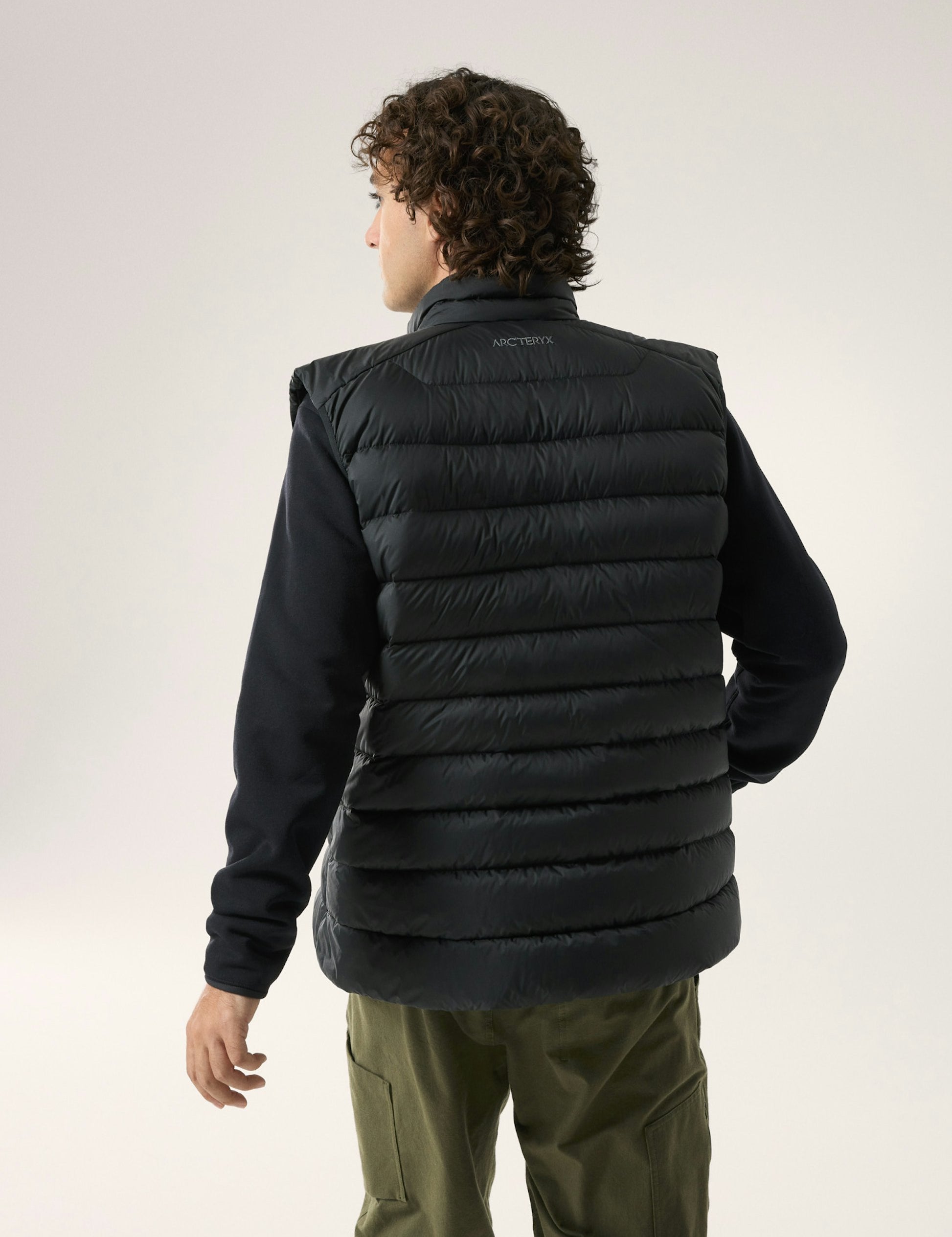 S25-X000007455-Cerium-Vest-Black-Back-View.jpg