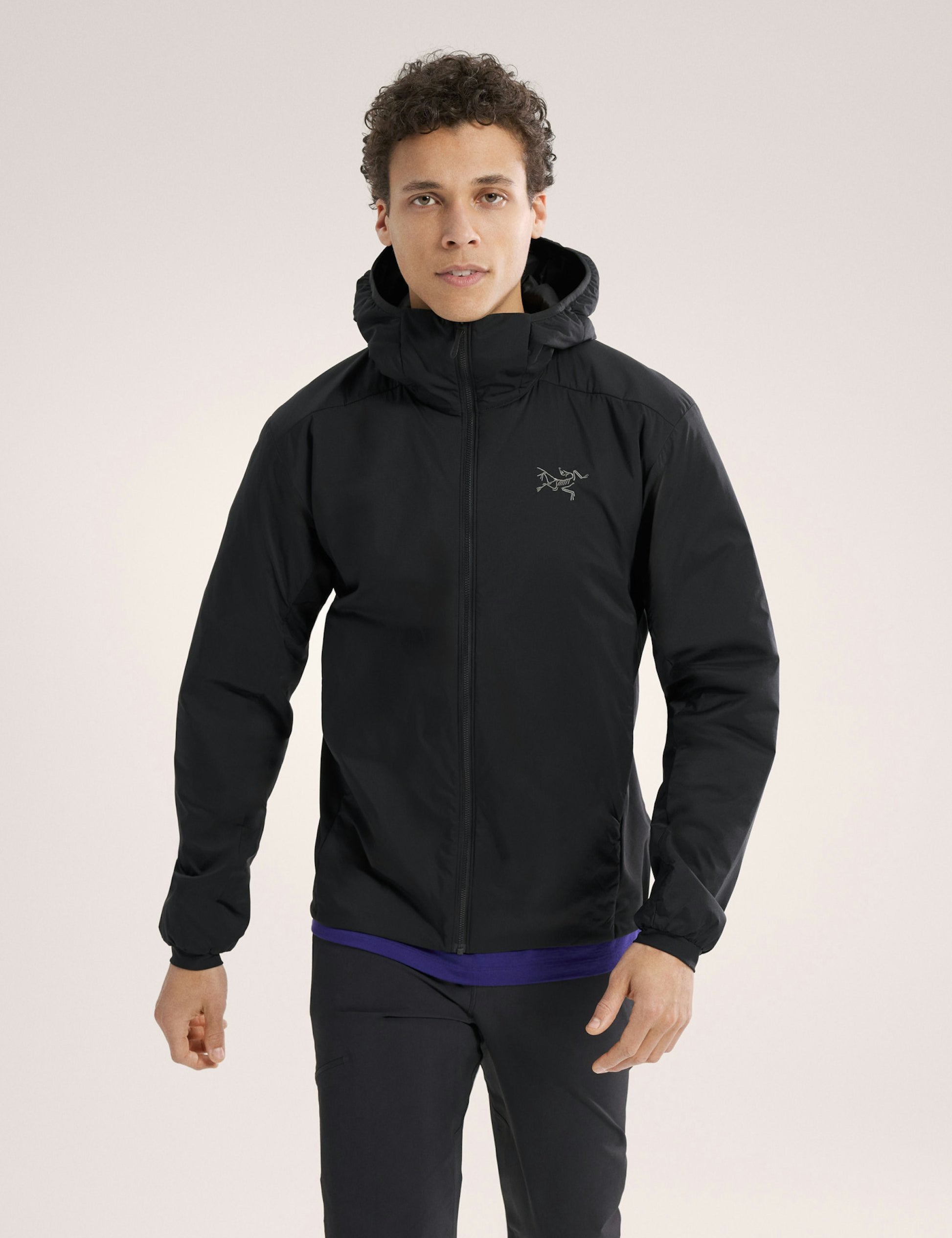 S25-X000009556-Atom-Hoody-Black-Front-View.jpg