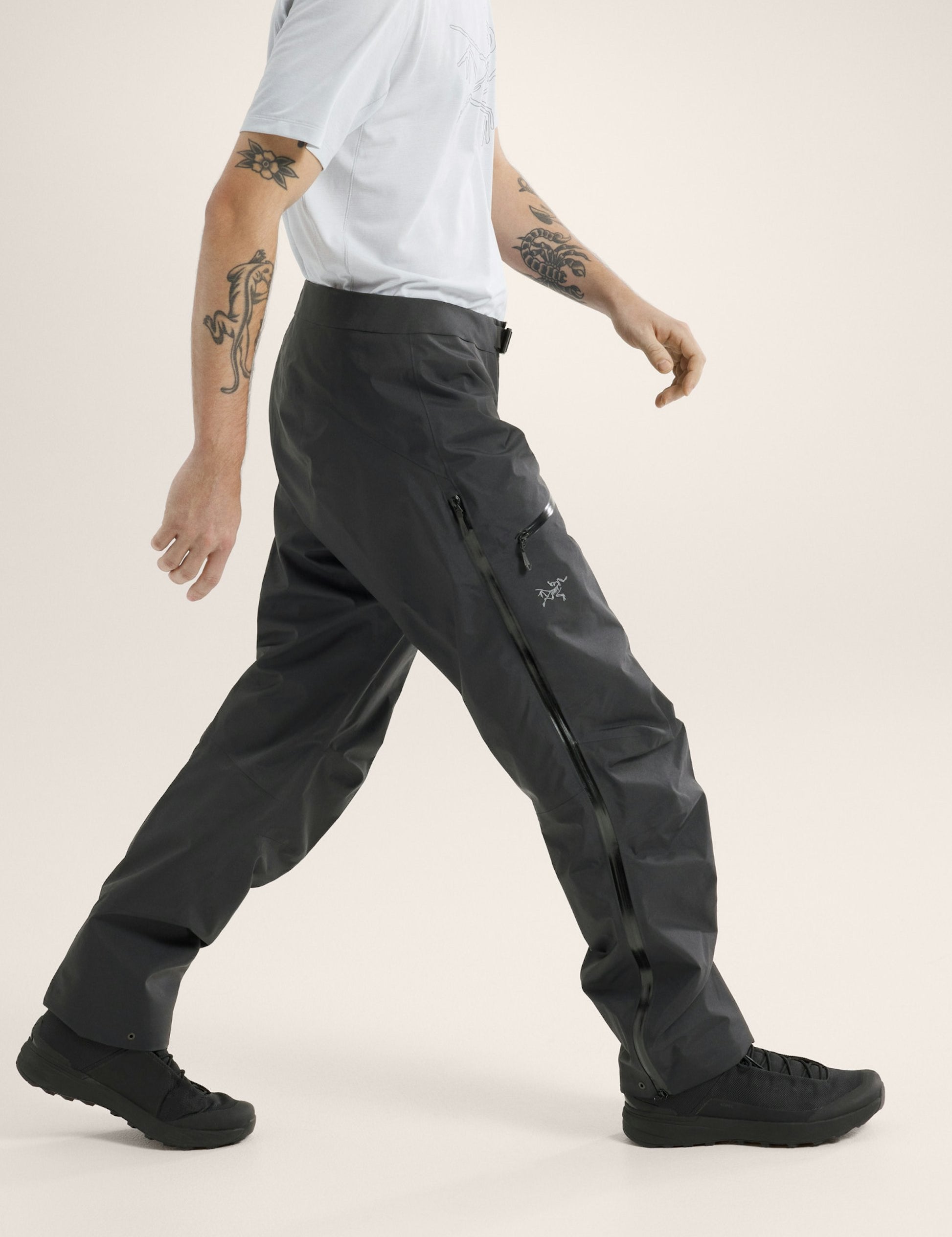 S25-X000009569-Beta-Pant-Black-Side-View.jpg