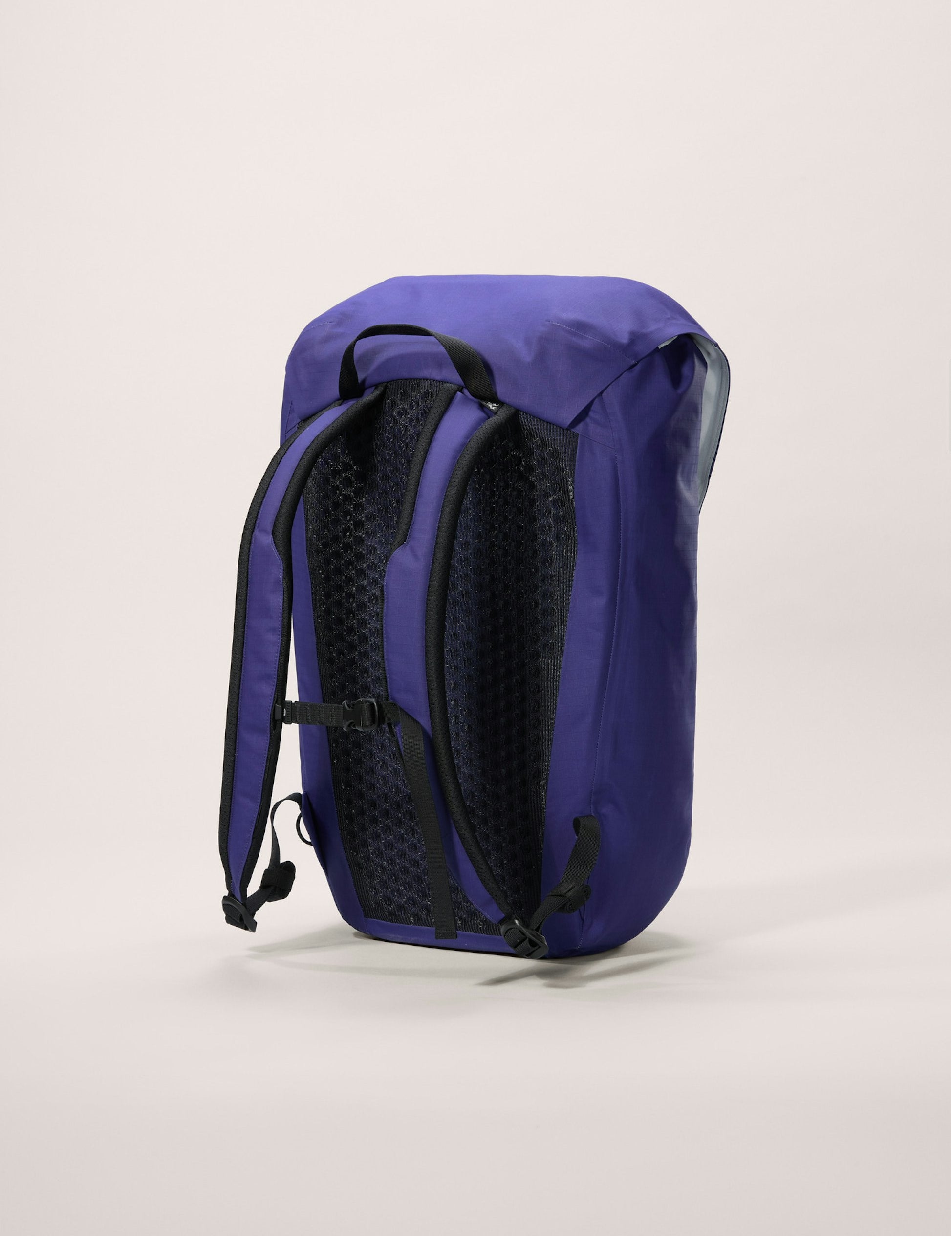 S25-X000009625-Granville-25-Backpack-Soulsonic-Back.jpg