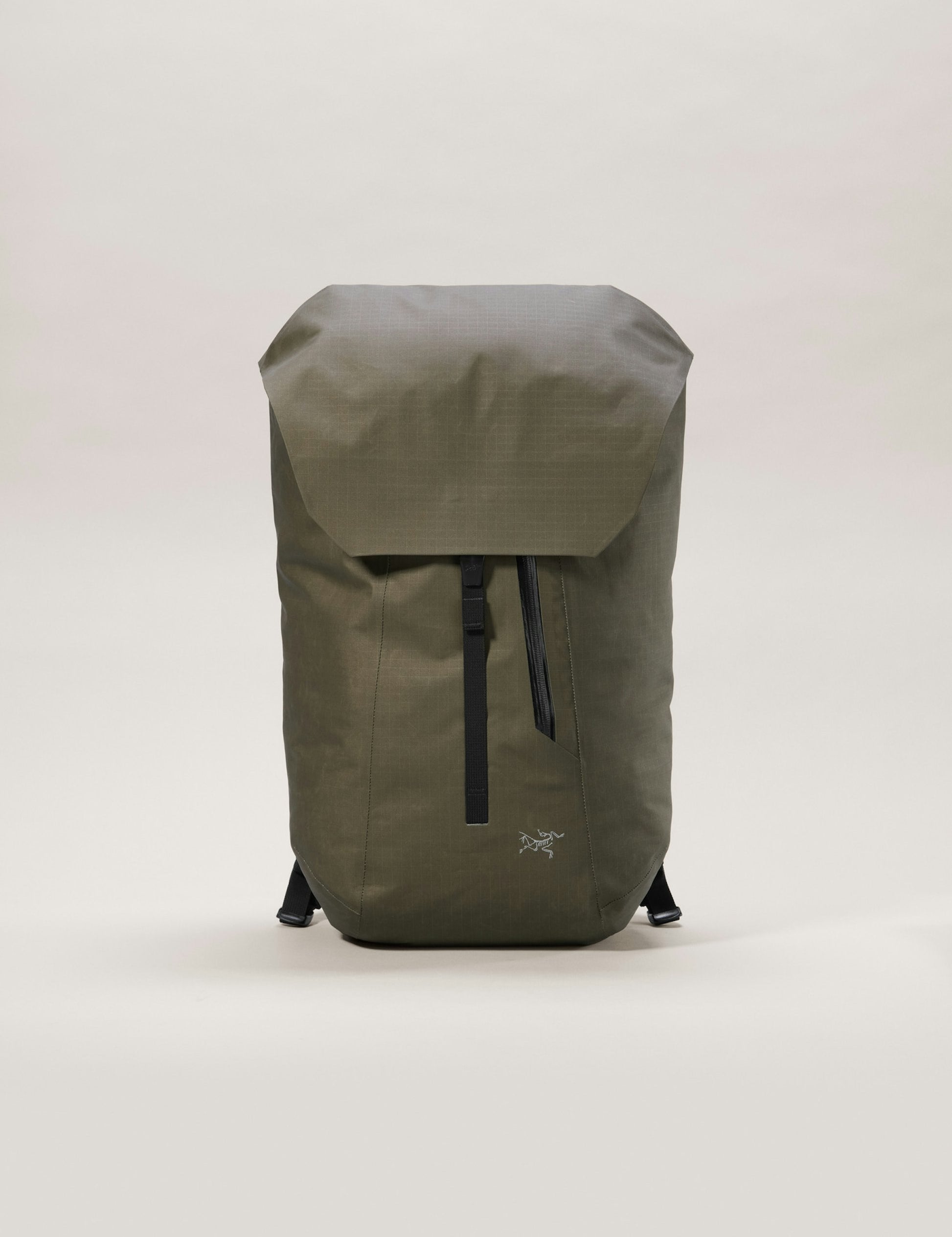 S25-X000009625-Granville-25-Backpack-Tatsu-Front.jpg