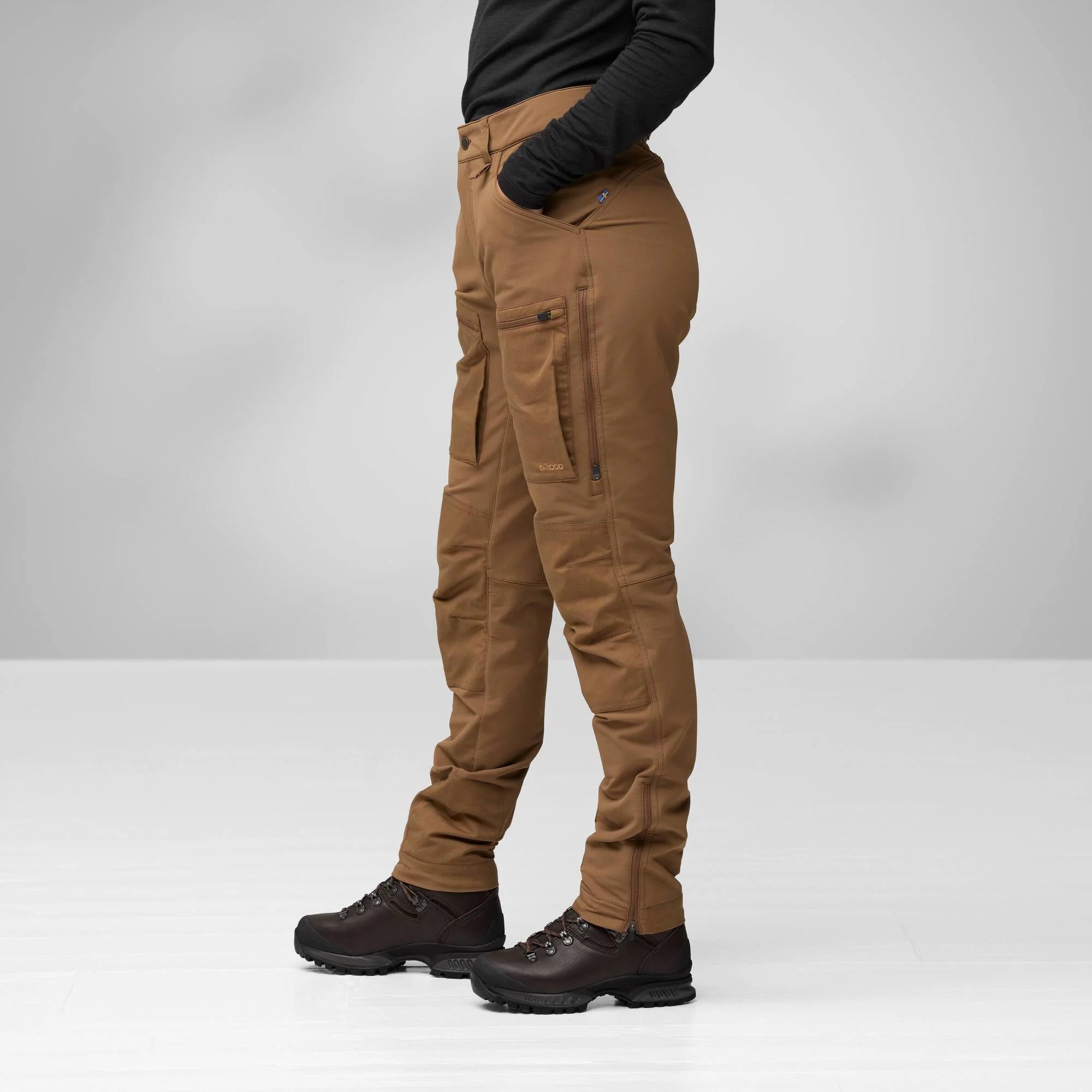 keb_agile_winter_trousers_w_14200185-265_e_model_fjr.webp