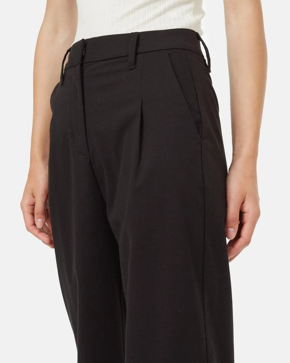 Women's Soft EcoTwill Pleat Front Pant